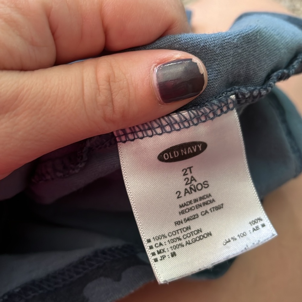 5 pc bundle- 24mo/2t clothes!! - Picture 7 of 11